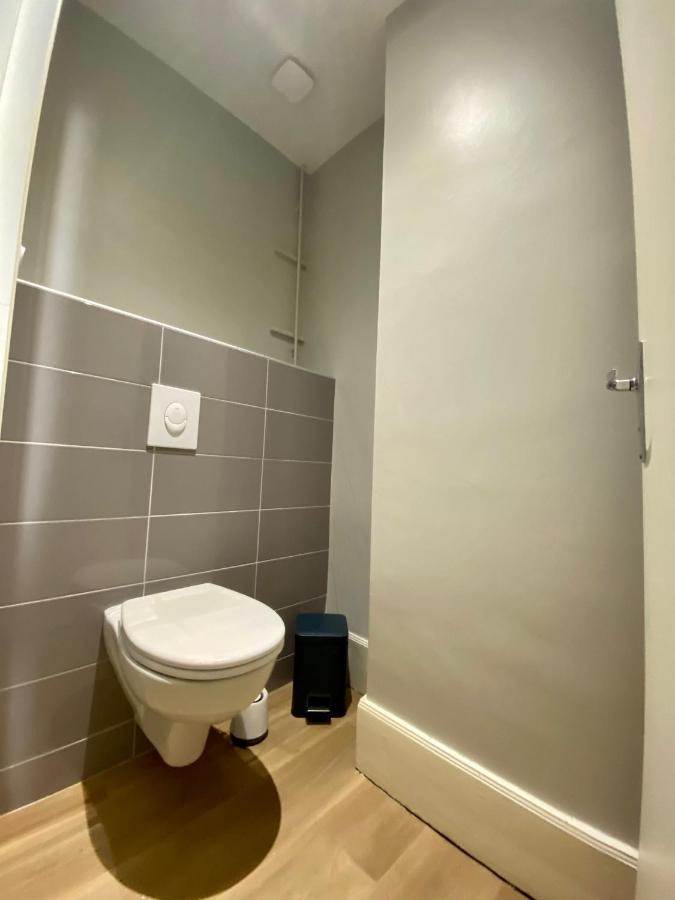 Grand Appartement De Caractere Au Coeur De Ville Moulins  Luaran gambar